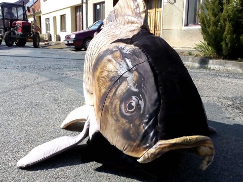 loutky a maskoti